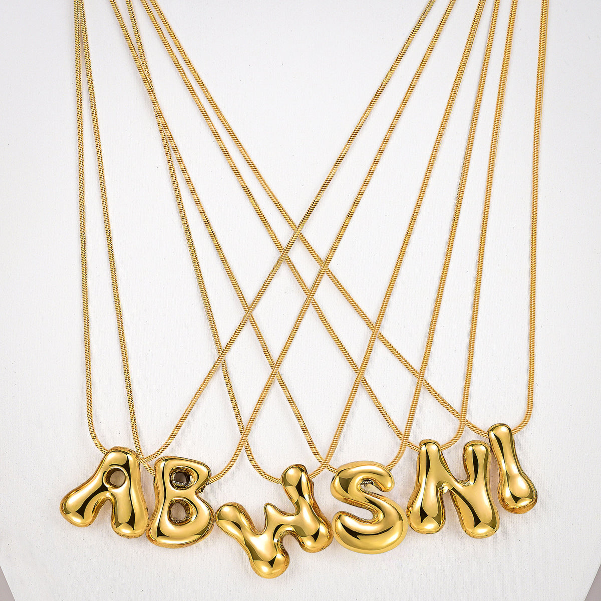 Gouden Gloed Bubbelletter Initiaal Ketting