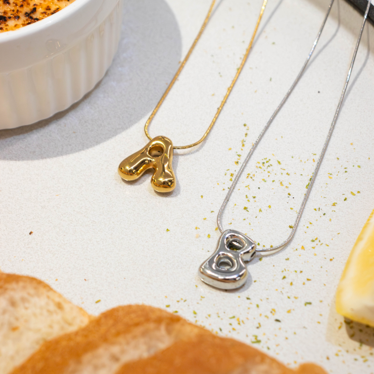 Zilveren Glow Bubble Letter Initial Ketting