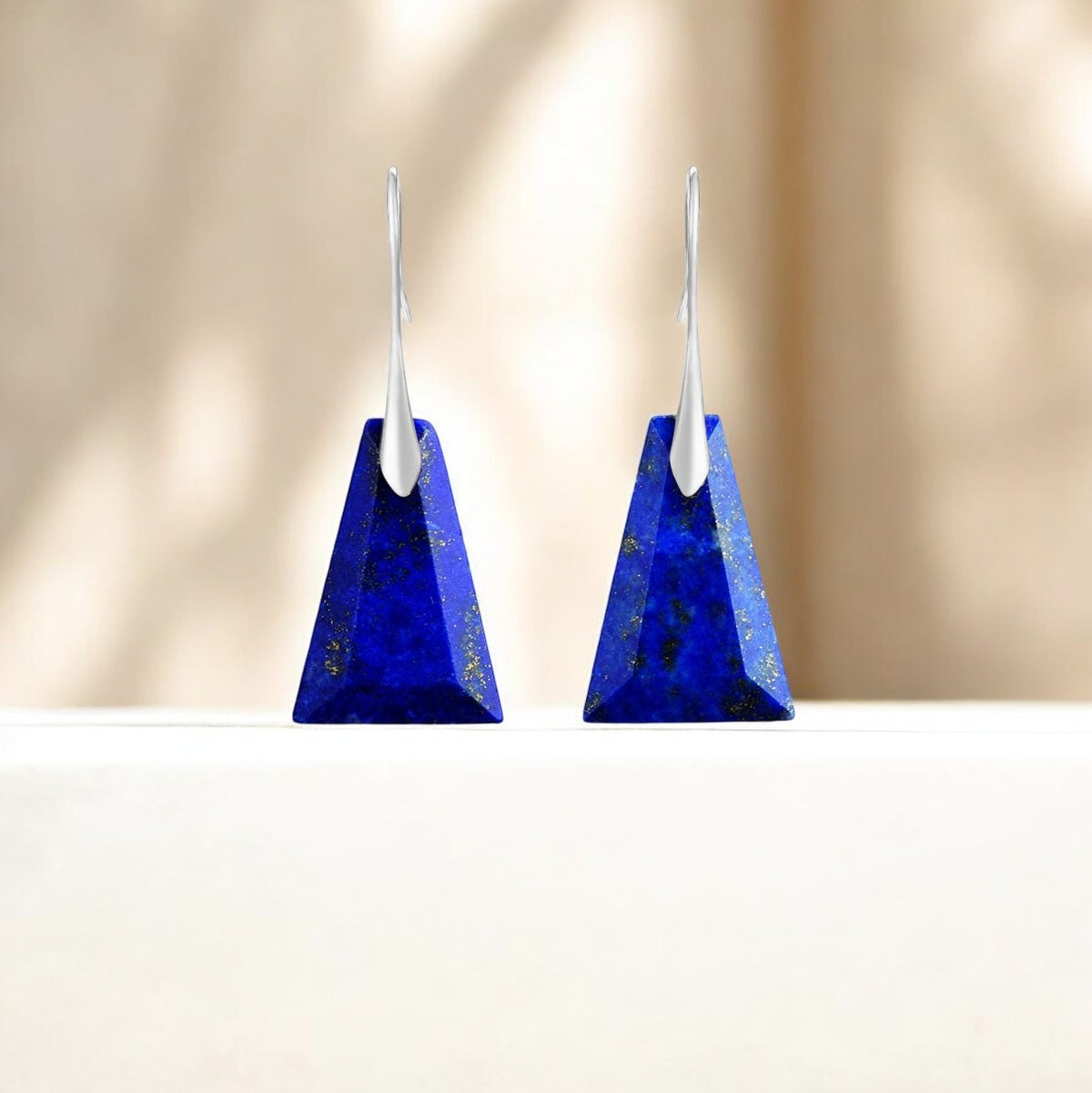 Lapis Lazuli geometrische druppel oorbellen