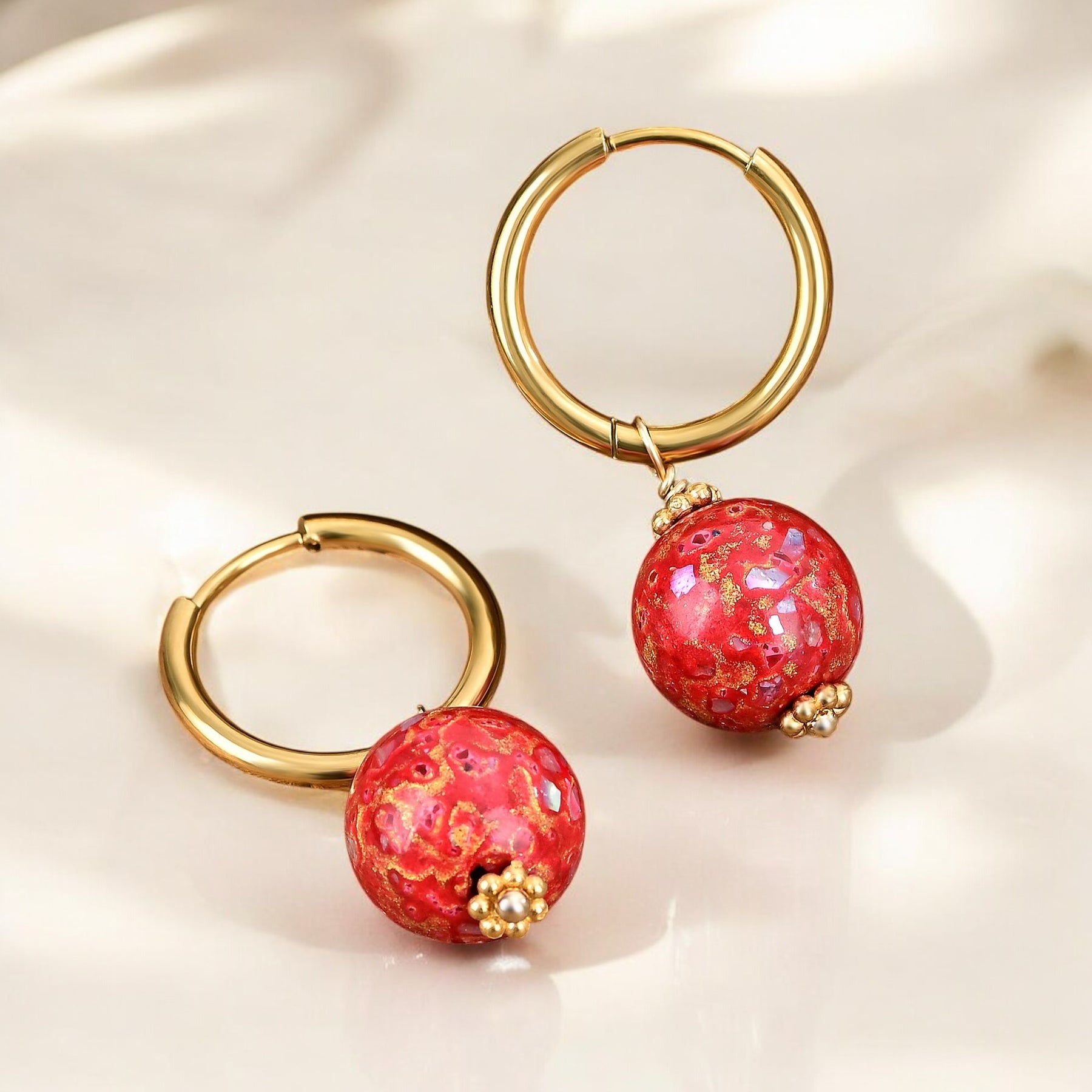 Crimson Orbit Speckle Orb Oorringen met Hoepel