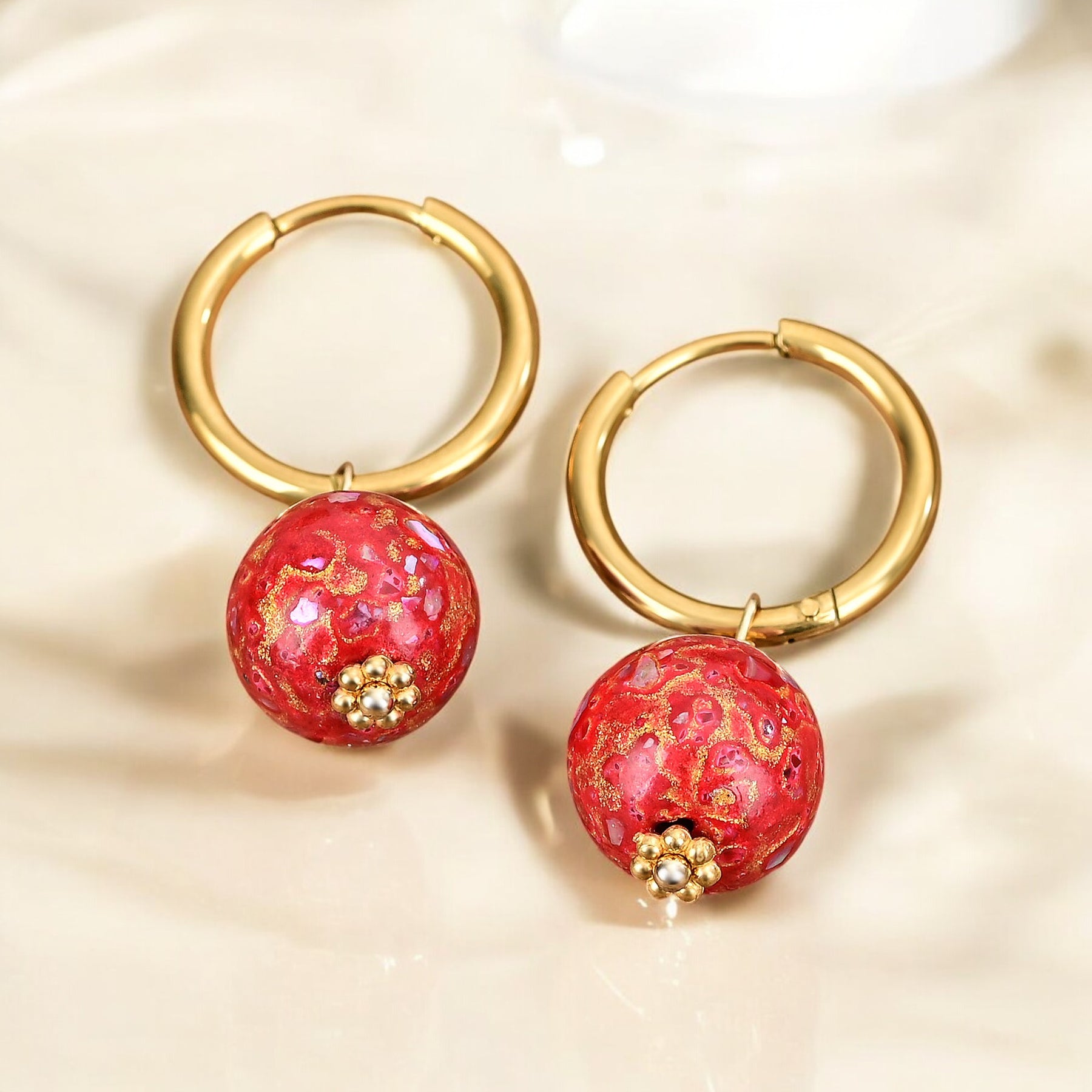 Crimson Orbit Speckle Orb Oorringen met Hoepel