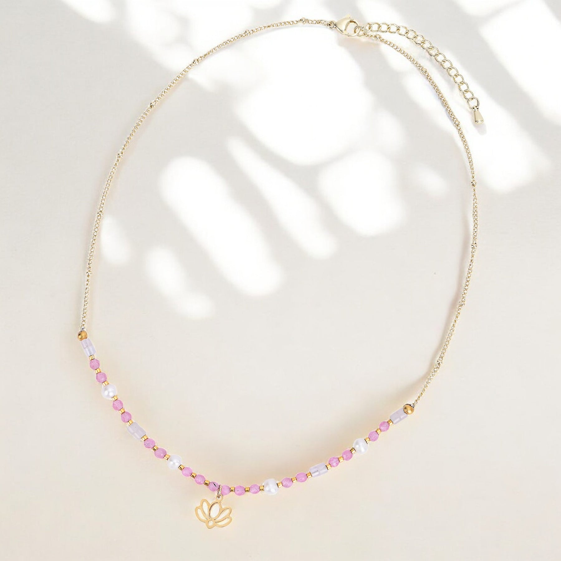 Blush Lotus Serenity Ketting