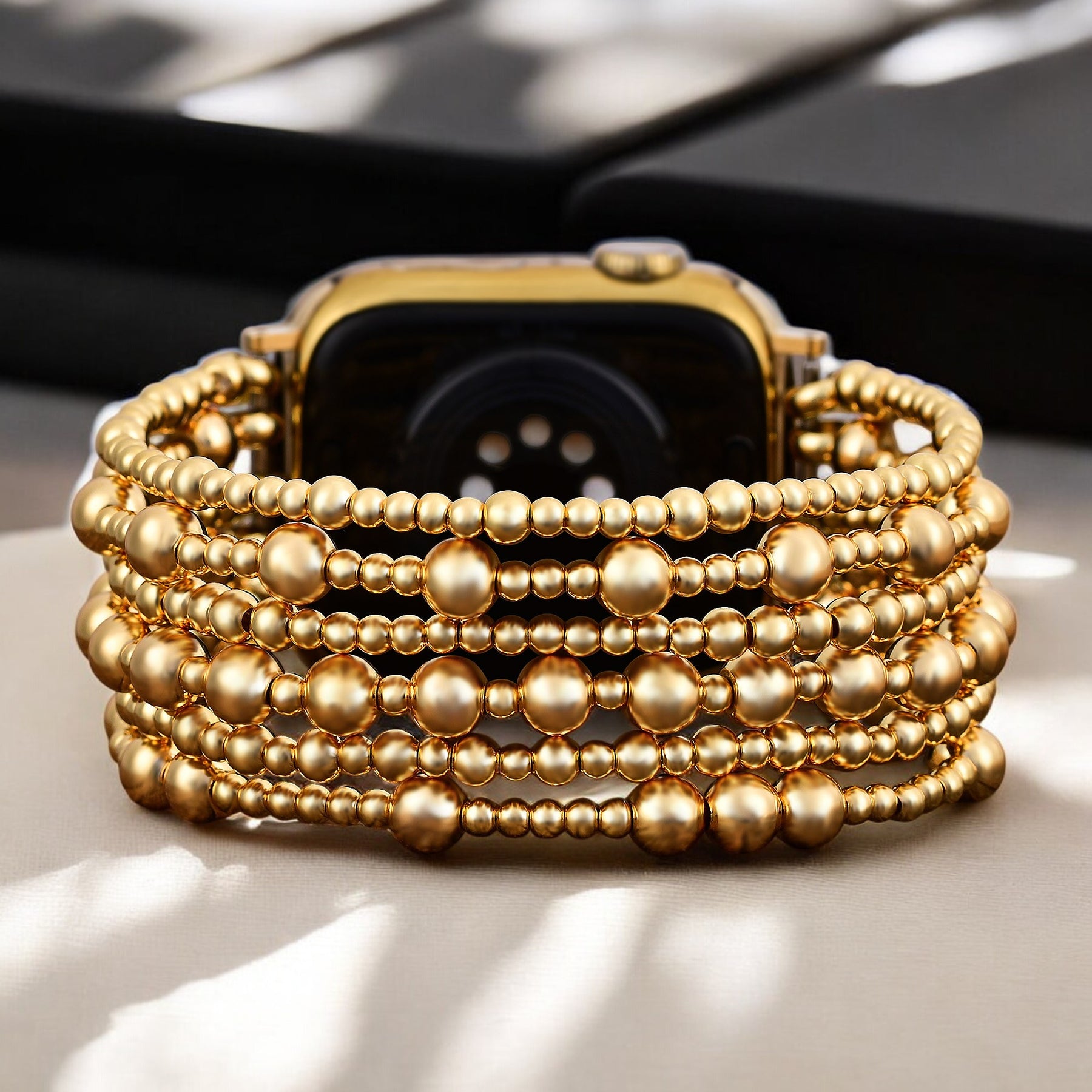 Gouden Demure Stretch Apple Watch -band