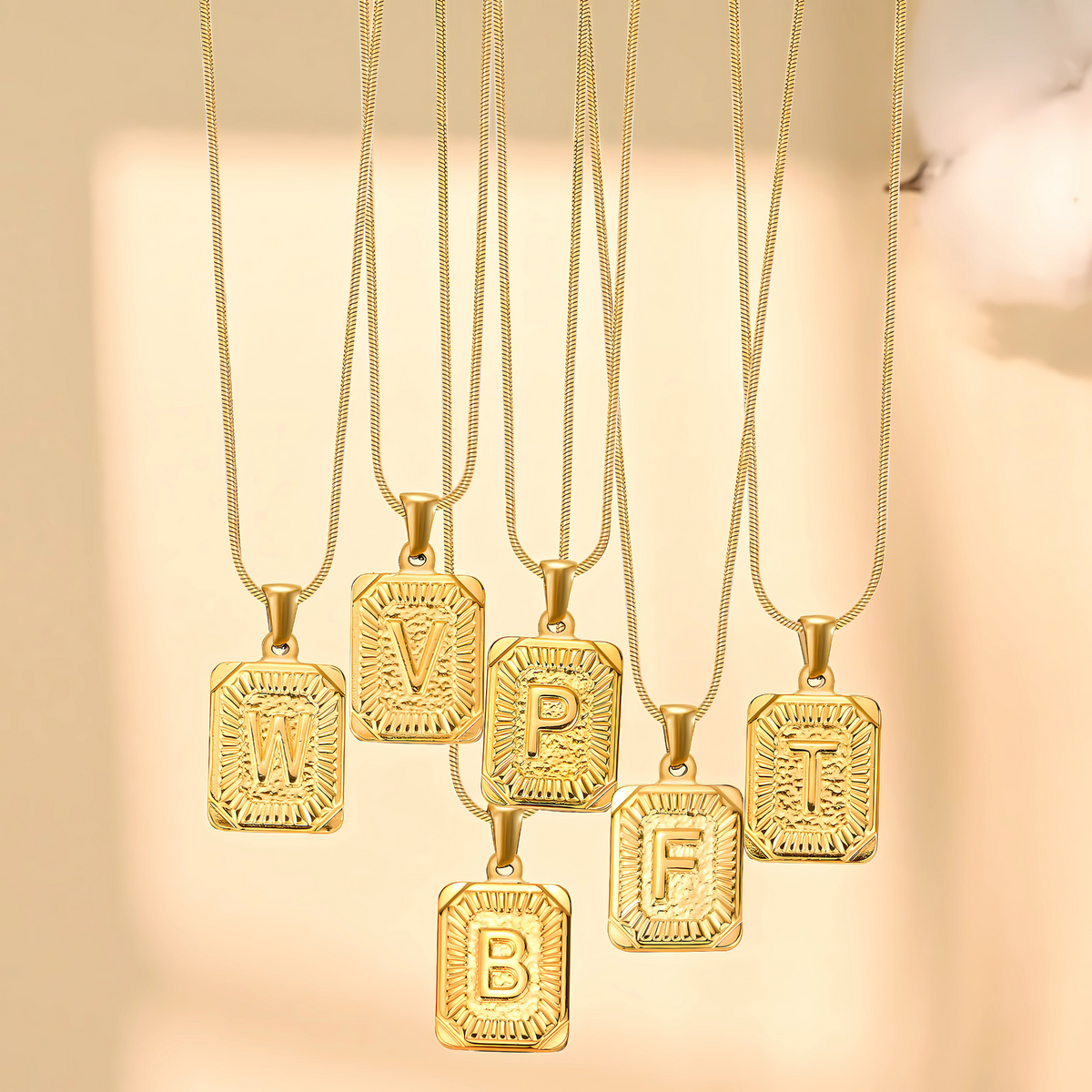 Gouden Glow Bubble Letter Initial Ketting