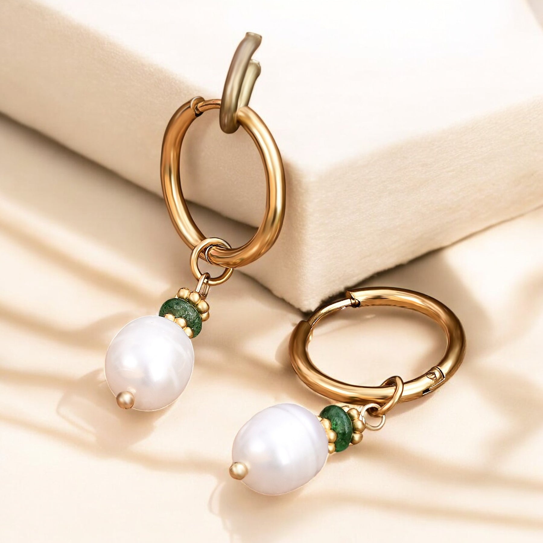 Gouden Grace Parel & Groene Agaat Oorbellen
