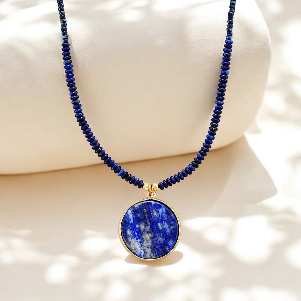 Rustgevende Lapis Lazuli kralenketting